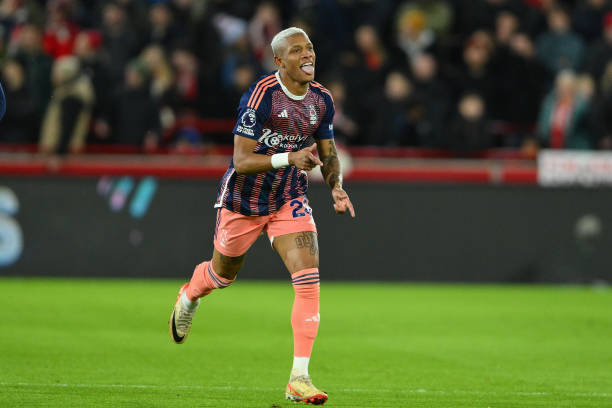 占据优势 占据优势